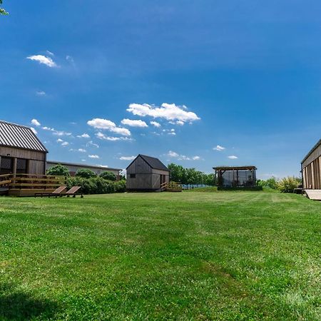 Horse Glamping Park Hotel Cirkovce Buitenkant foto