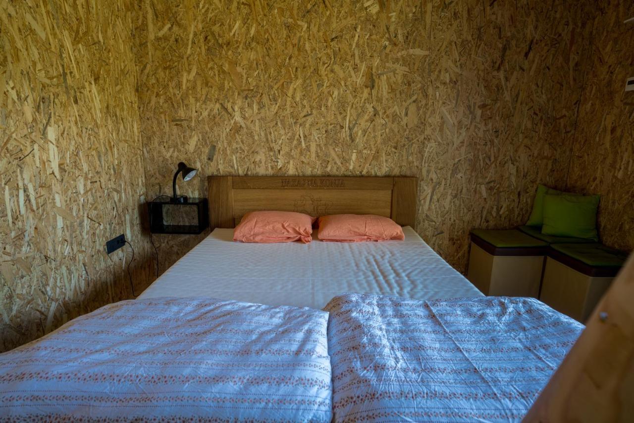 Horse Glamping Park Hotel Cirkovce Buitenkant foto